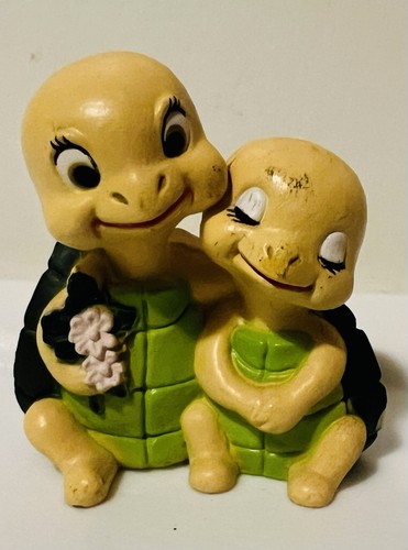 Turtles love hard - in,
